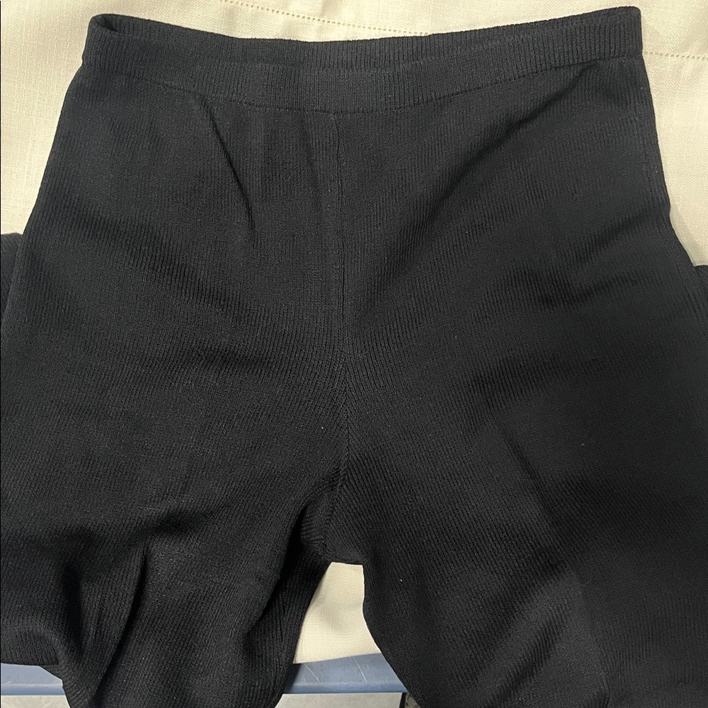 Vintage St. John basic  elastic waste size 12 Black Pants excellent condition - Picture 12 of 12